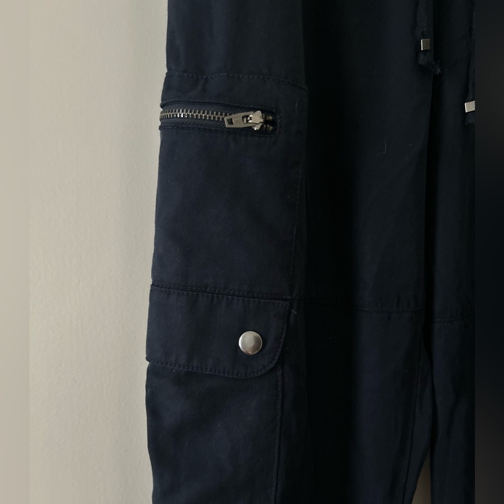 Banana Republic Women’s Navy Cargo Joggers with Zip and Flap Pockets - Picture 3 of 4